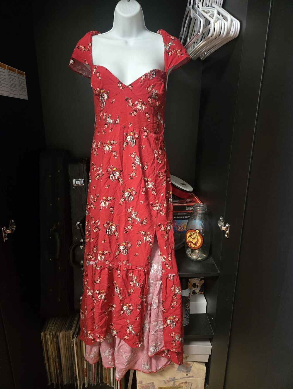 Urban Outfitters Red Floral Tiered Maxi Dress Strappy Open Back Slit Size L